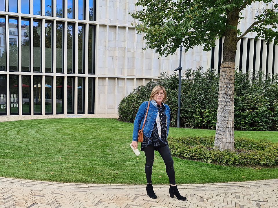 Im Kunsthausgarten Zürich